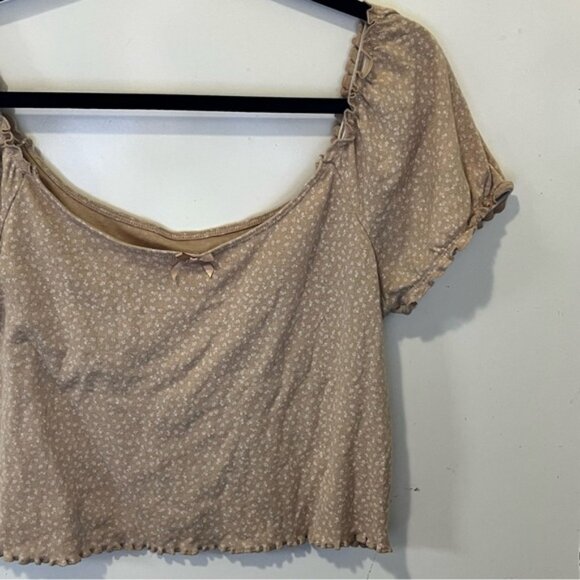 American Eagle Outfitters Cream Smocked Puff Sleeve Blouse - Picture 3 of 8